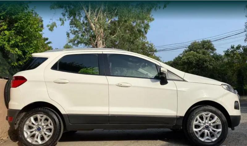 Ford EcoSport Titanium 1.5L TDCi 2015
