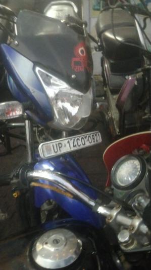 Bajaj Discover 125cc 2015