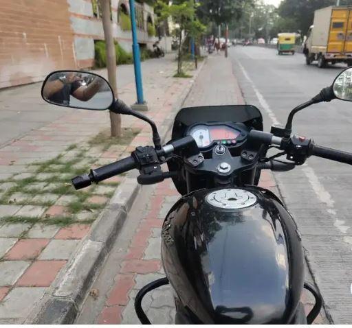 Bajaj Pulsar 180cc 2013