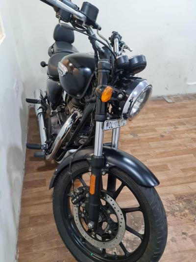 Royal Enfield Meteor 350 Fireball 2022