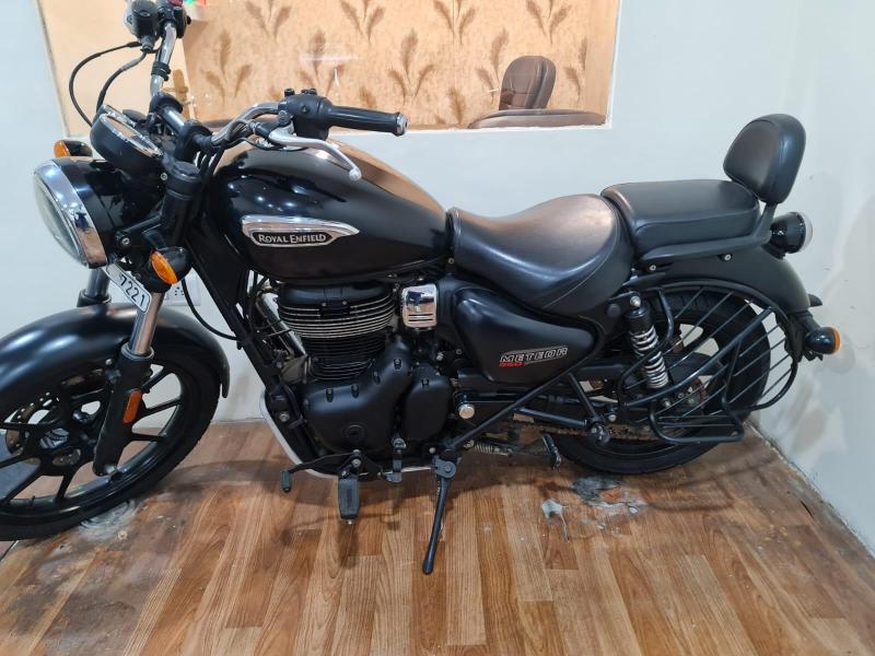 Royal Enfield Meteor 350 Fireball 2022