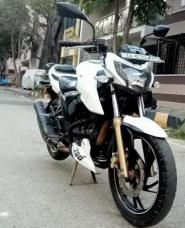 TVS Apache RTR 200 4V FI 2017