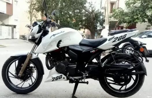 TVS Apache RTR 200 4V FI 2017