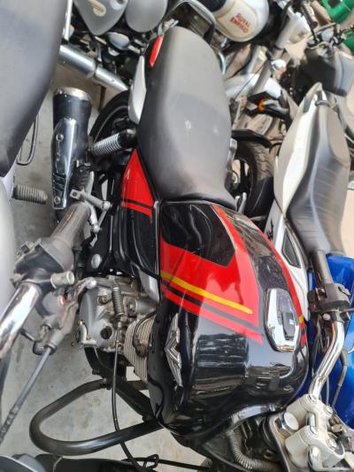 Bajaj V12 125cc 2017