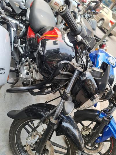 Bajaj V12 125cc 2017