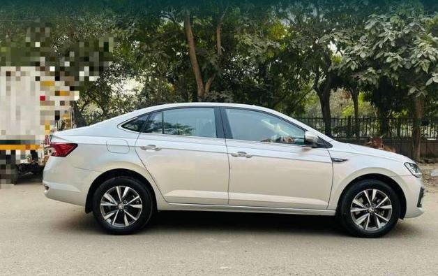 Skoda Slavia Style 1.0L TSI AT 2022