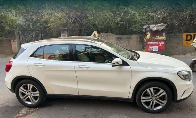 Mercedes-Benz GLA 200 Sport 2016