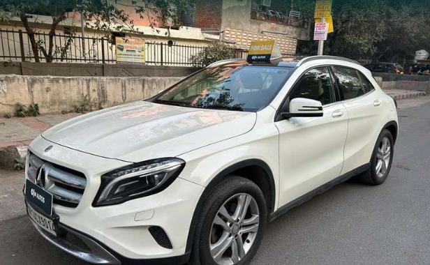 Mercedes-Benz GLA 200 Sport 2016