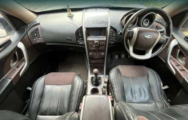 Mahindra XUV500 W8 2014