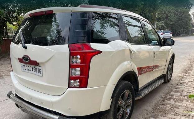 Mahindra XUV500 W8 2014
