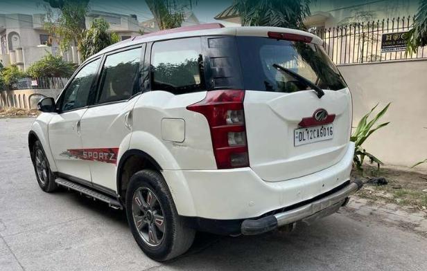 Mahindra XUV500 W8 2014