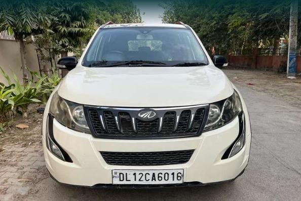 Mahindra XUV500 W8 2014