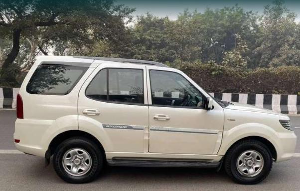 Tata Safari Storme 2.2 EX 4X2 2017