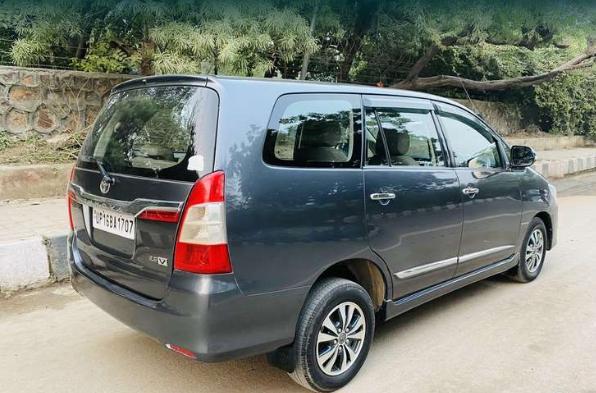 Toyota Innova 2.5 VX 7 STR BS IV 2015