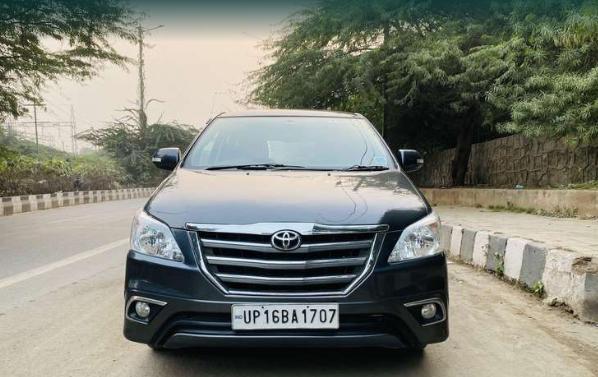 Toyota Innova 2.5 VX 7 STR BS IV 2015