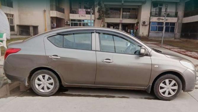 Nissan Sunny XL PETROL 2011