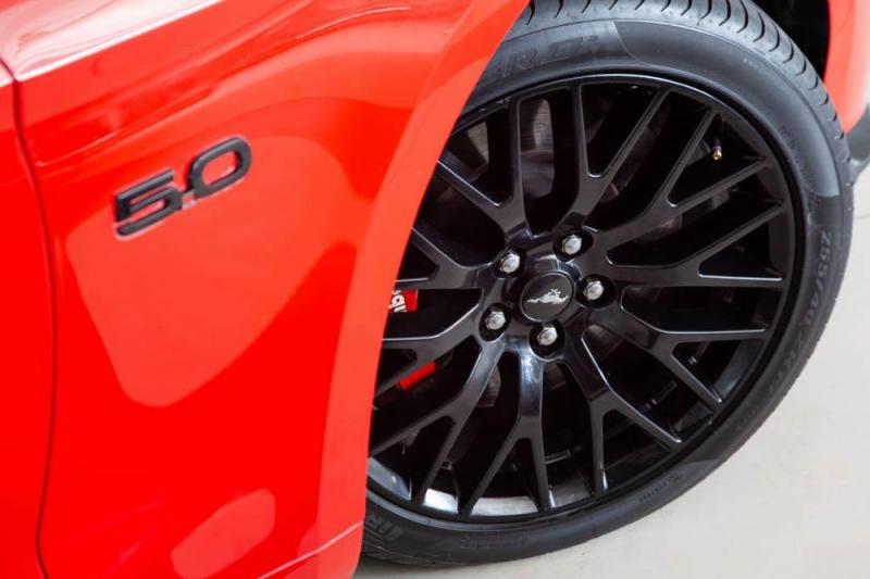 Ford Mustang GT Fastback 5.0L V8 2017