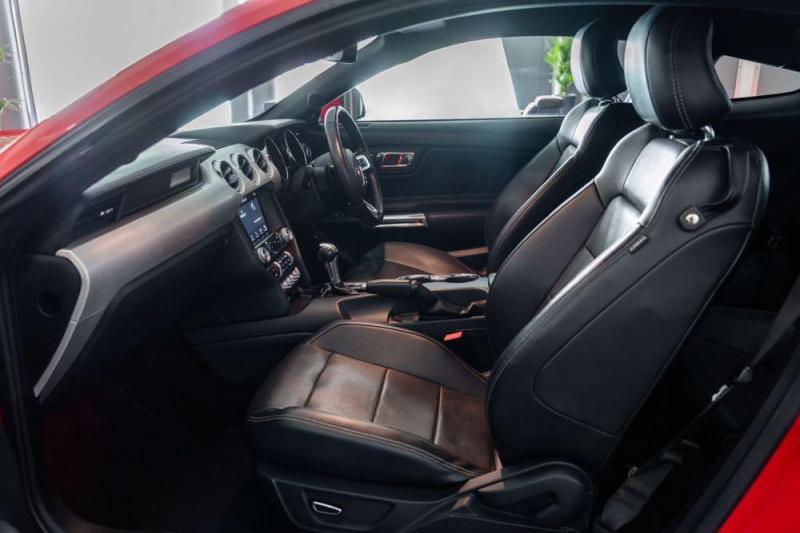 Ford Mustang GT Fastback 5.0L V8 2017