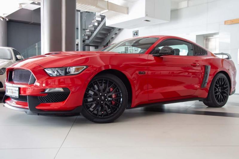 Ford Mustang GT Fastback 5.0L V8 2017