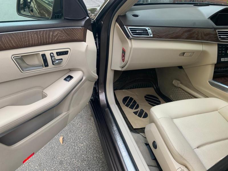 Mercedes-Benz E-Class E 200 AVANTGARDE 2013