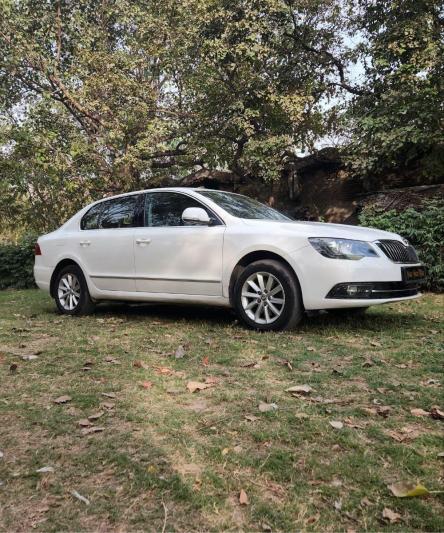SKODA SUPERB 1.8 Style TSI AT 2014