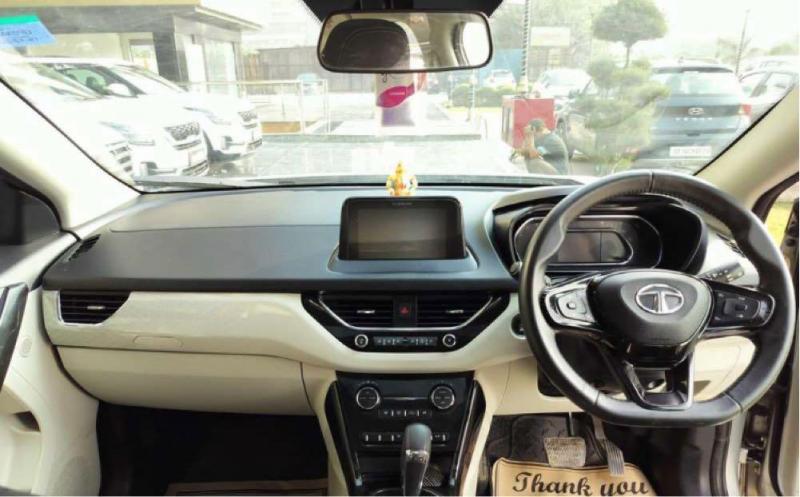 Tata Nexon XMA (S) Petrol 2022