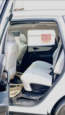 Mahindra XUV700 AX 3 Petrol AT 5 STR 2021