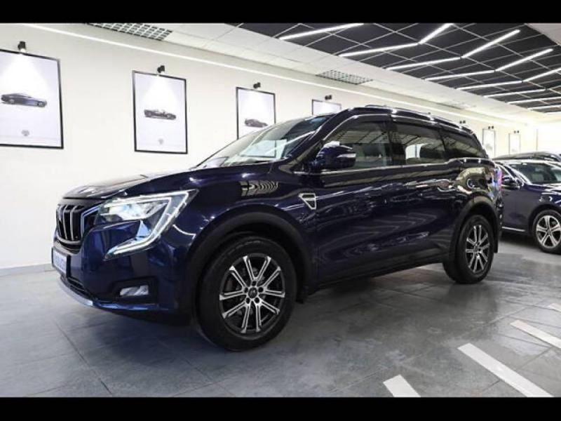 Mahindra XUV700 AX 7 Petrol AT 7 STR 2023