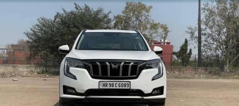 Mahindra XUV700 AX 7 Petrol MT 7 STR 2022