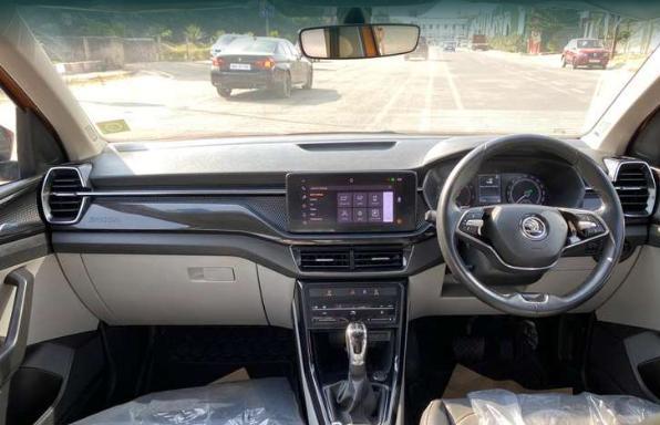 Skoda Kushaq Style 1.0L TSI AT 2022