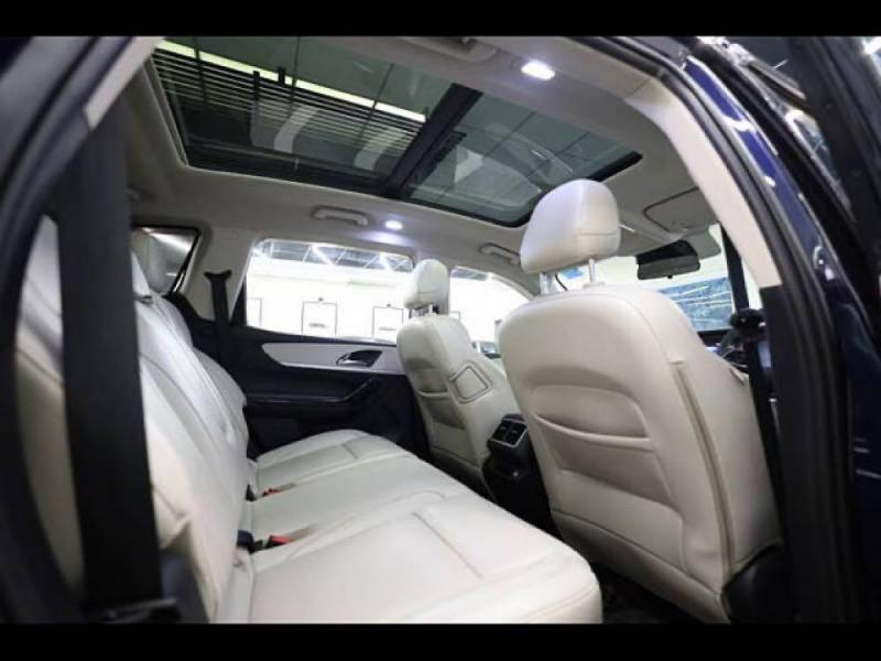 Mahindra XUV700 AX 7 Petrol AT 7 STR 2023