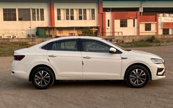 Skoda Slavia Style 1.0L TSI AT 2023