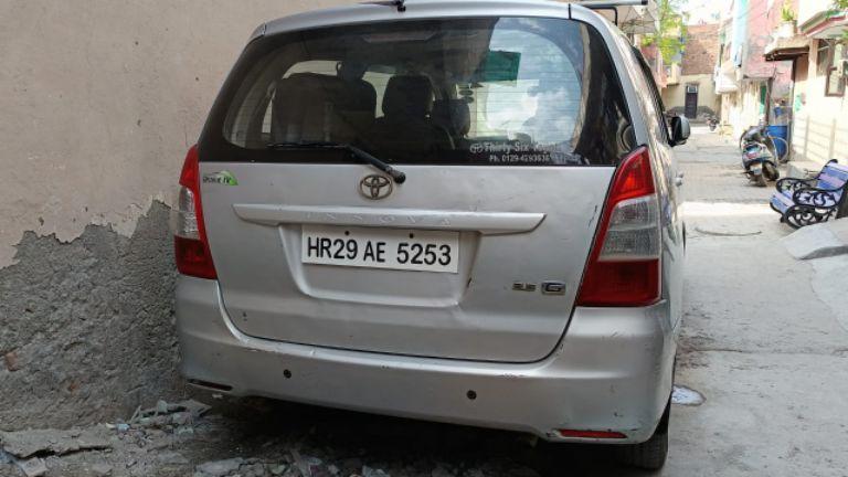 Toyota Innova 2.0 G 8 STR BS IV 2015