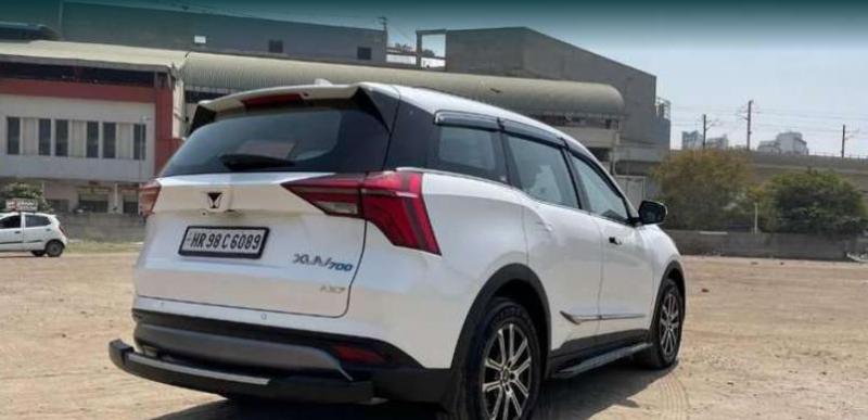 Mahindra XUV700 AX 7 Petrol MT 7 STR 2022