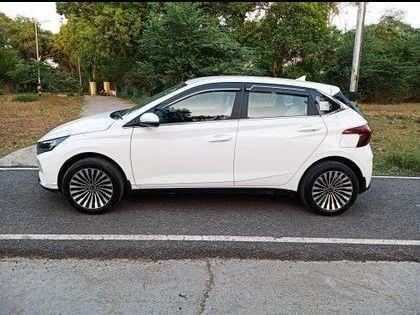 Hyundai i20 Asta 1.2 MT Petrol Dual Tone 2021