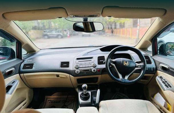 Honda Civic 1.8V MT 2010