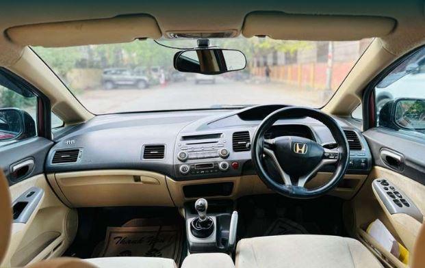 Honda Civic 1.8 V 2010