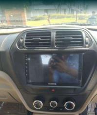 Mahindra TUV300 T4 Plus 2018