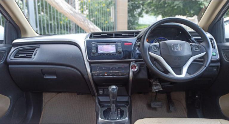 Honda City VX AT 2015