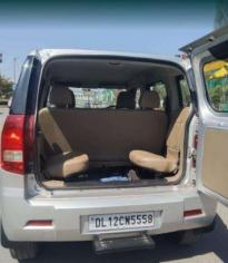 Mahindra TUV300 T4 Plus 2018