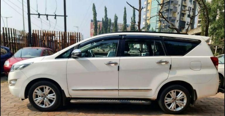 Toyota Innova Crysta 2.4 G 7 STR 2018