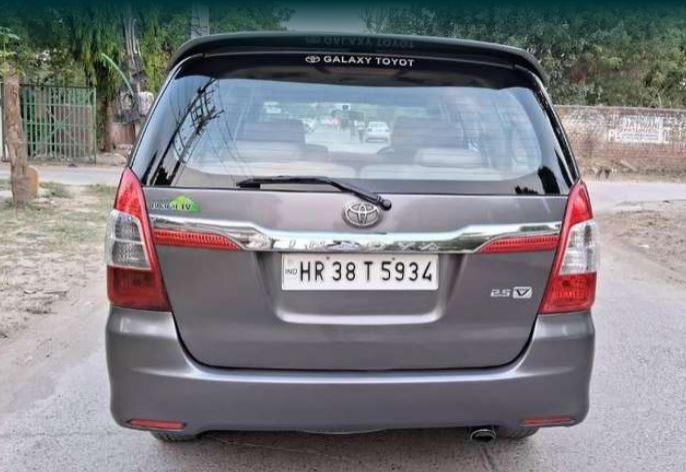 Toyota Innova 2.5 VX 8 STR BS IV 2014