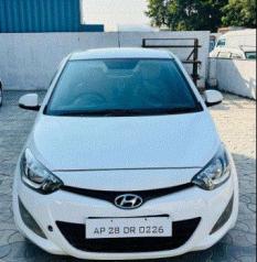Hyundai i20 Sportz 1.4 CRDi 2012