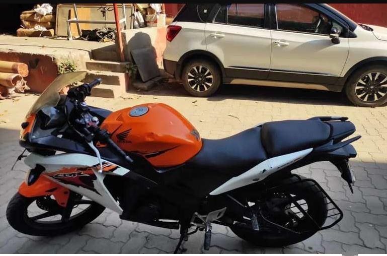 Honda CBR 150R 150cc 2013