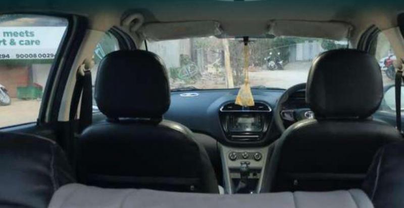 Tata Tiago Revotron XE 2020