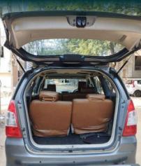 Toyota Innova 2.5 G 8 STR BS IV 2013