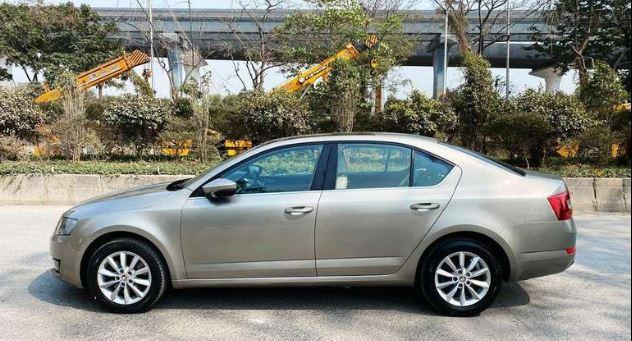 Skoda Octavia 1.8 TSI Style Plus AT 2016