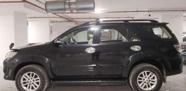 Toyota Fortuner 3.0 4x2 MT 2013