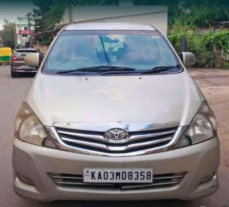 Toyota Innova 2.5 EV PS 7 STR 2005