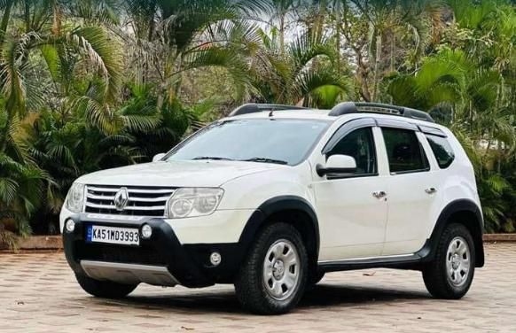 Renault Duster 85 PS RXZ 4X2 MT 2012